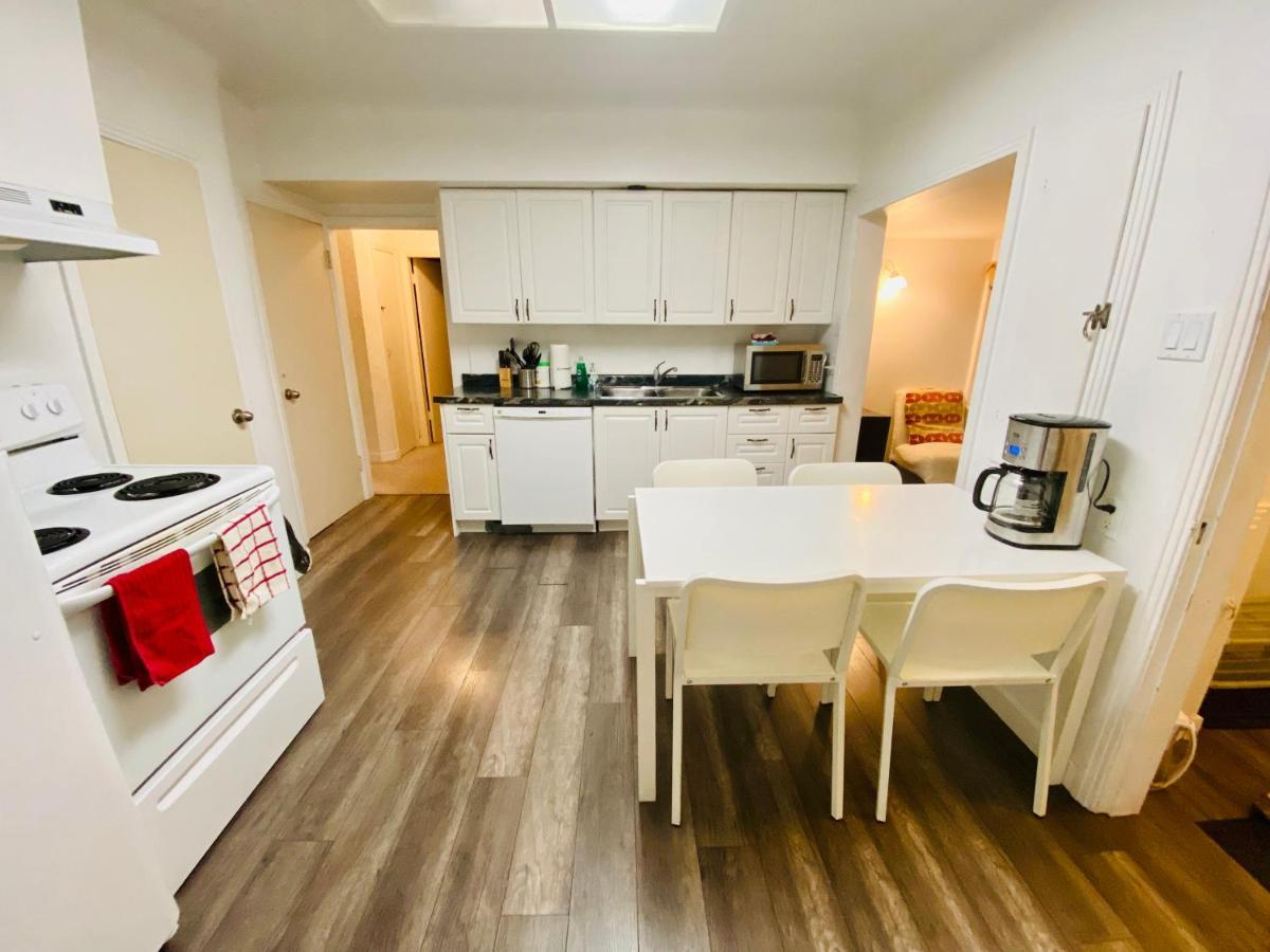 Artistic Apartment Near Downtown 빅토리아 외부 사진